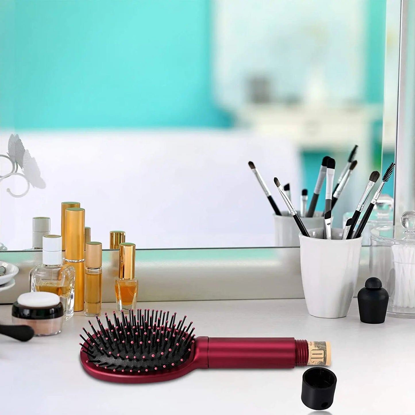 Aqua Brush Vault
